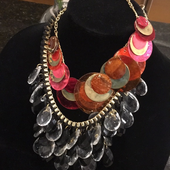 Statement Necklaces - Picture 17 of 17
